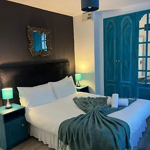 https://apt-temple-bar-by-dublinexchangesuites.dublin-hotelsweb.com